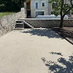 Villa Authentique Au Coeur De Avec Piscine Privee, Jacuzzi Et Terrain De Petanque *