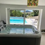Authentique Au Coeur De Avec Piscine Privee, Jacuzzi Et Terrain De Petanque Villa *