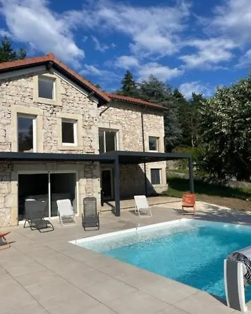 Authentique Au Coeur De Avec Piscine Privee, Jacuzzi Et Terrain De Petanque