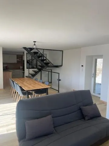 Authentique Au Coeur De Avec Piscine Privee, Jacuzzi Et Terrain De Petanque Blavozy